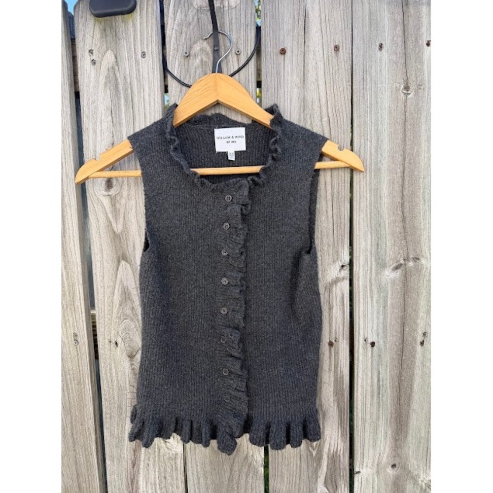 Cottagecore Coquette Willow & Wind Ruffle Ribbed Knit Vest XS Gray Button Front